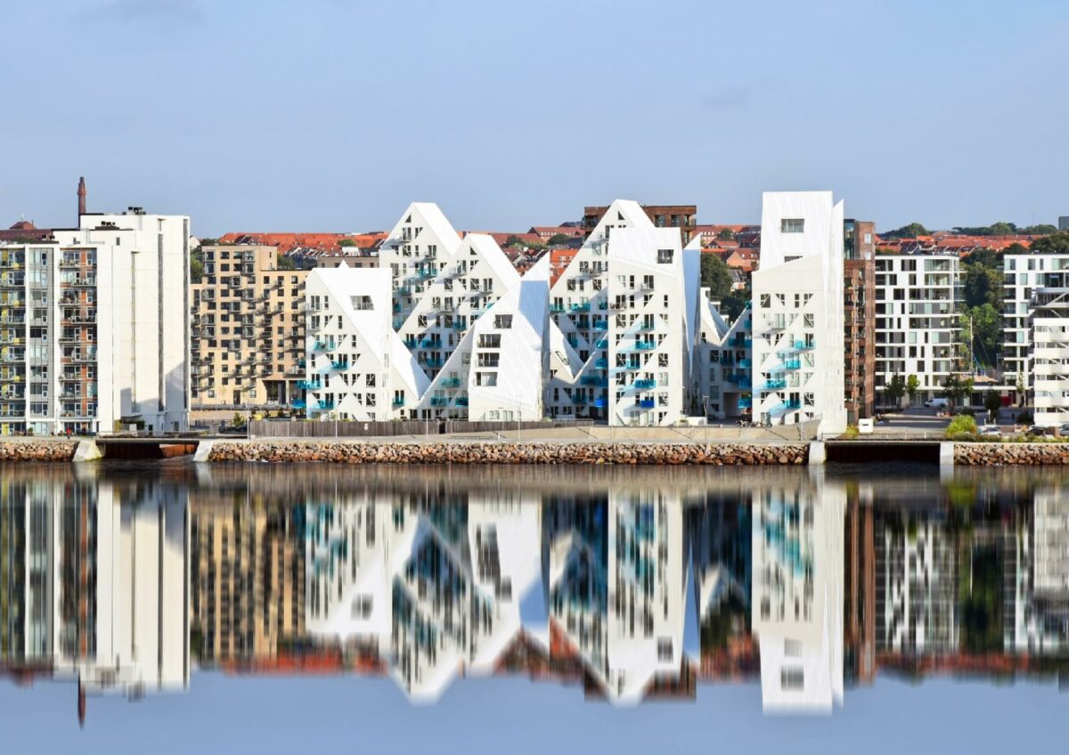 Blandt flere ikonbyggerier er Isbjerget i den nye bydel, Aarhus Ø. Foto: Gettyimages.
