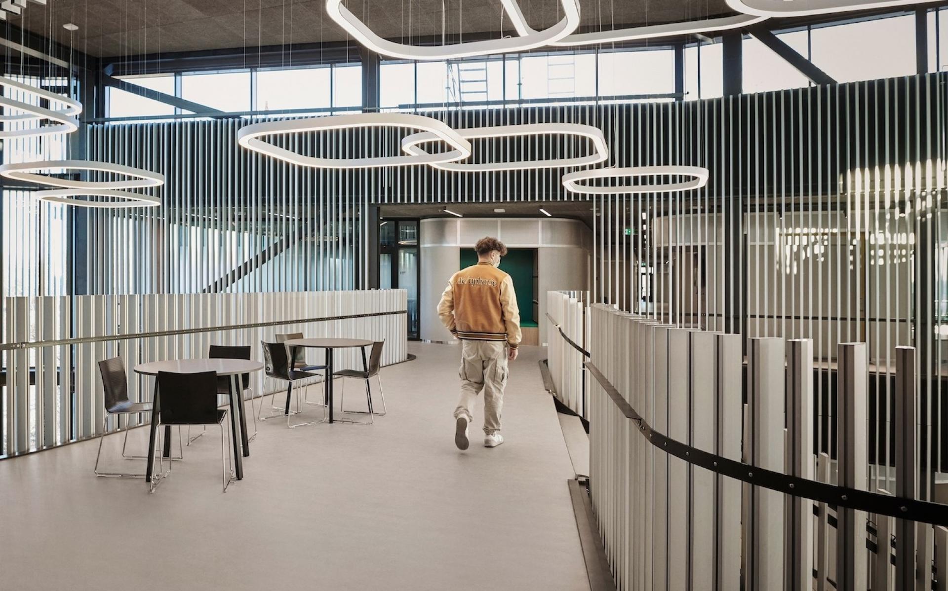 TEC H.C. Ørsted Gymnasium, Kgs. Lyngby. Foto: Kristian Holm. Kilde: Sweco architects.