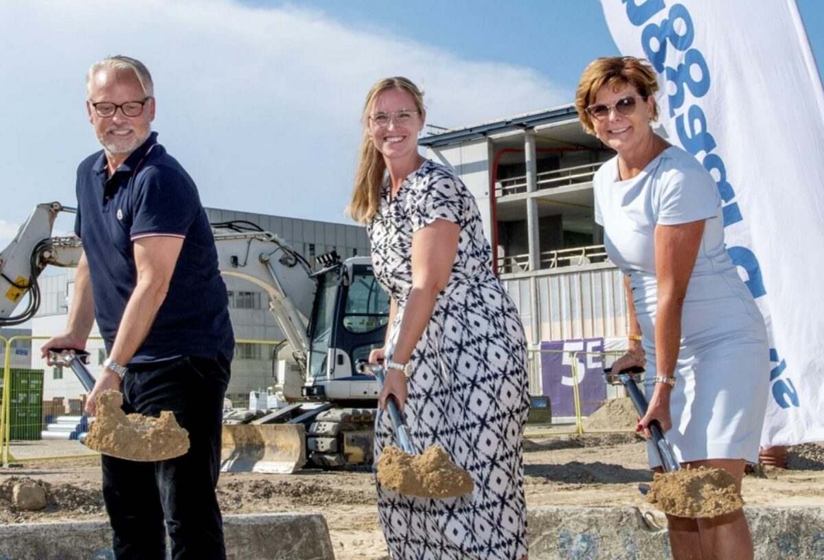Afdelingschef i A. Enggaard, Jens Skinnebach, regionsrsformand Stephanie Lose og adm. direktør for pensionsselskabet Velliv, Solveig Rannje. Foto: Maria Tuxen Hedegaard.