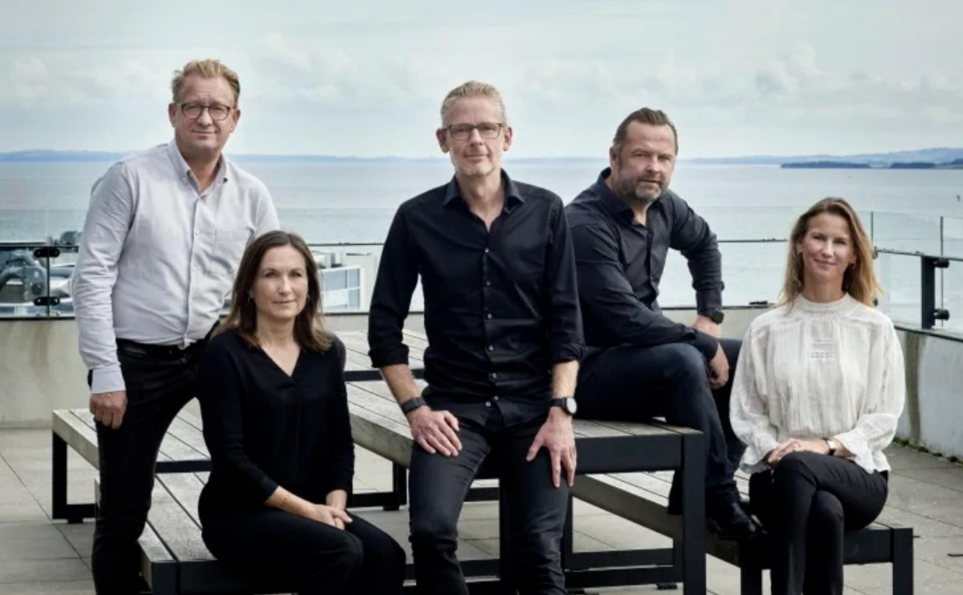 Den samlede koncernledelse i AART, fra venstre: Anders Tyrrestrup, Gitte Myrup Andersen, Torben Skovbjerg Larsen, Anders Strange, Anne Aksglæde Stahl og Rune Haack Quist Hove (ikke i billedet).