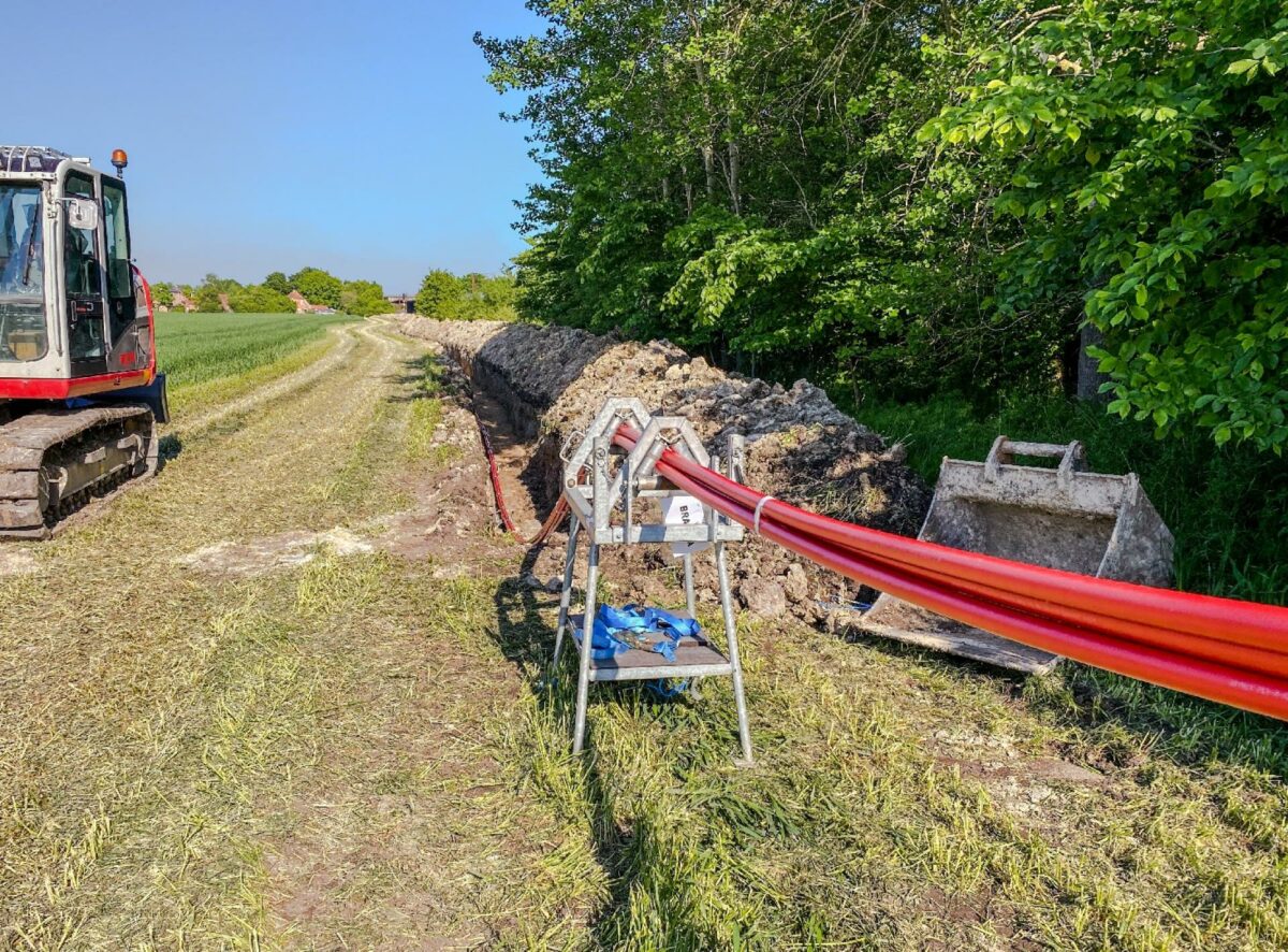 Bravida Danmark skal bistå Nexel med at udskifte 0,4 & 10 kV forsyningskabler samt for at udskifte 10/0,4 kV transformerstationer og kabelskabe.