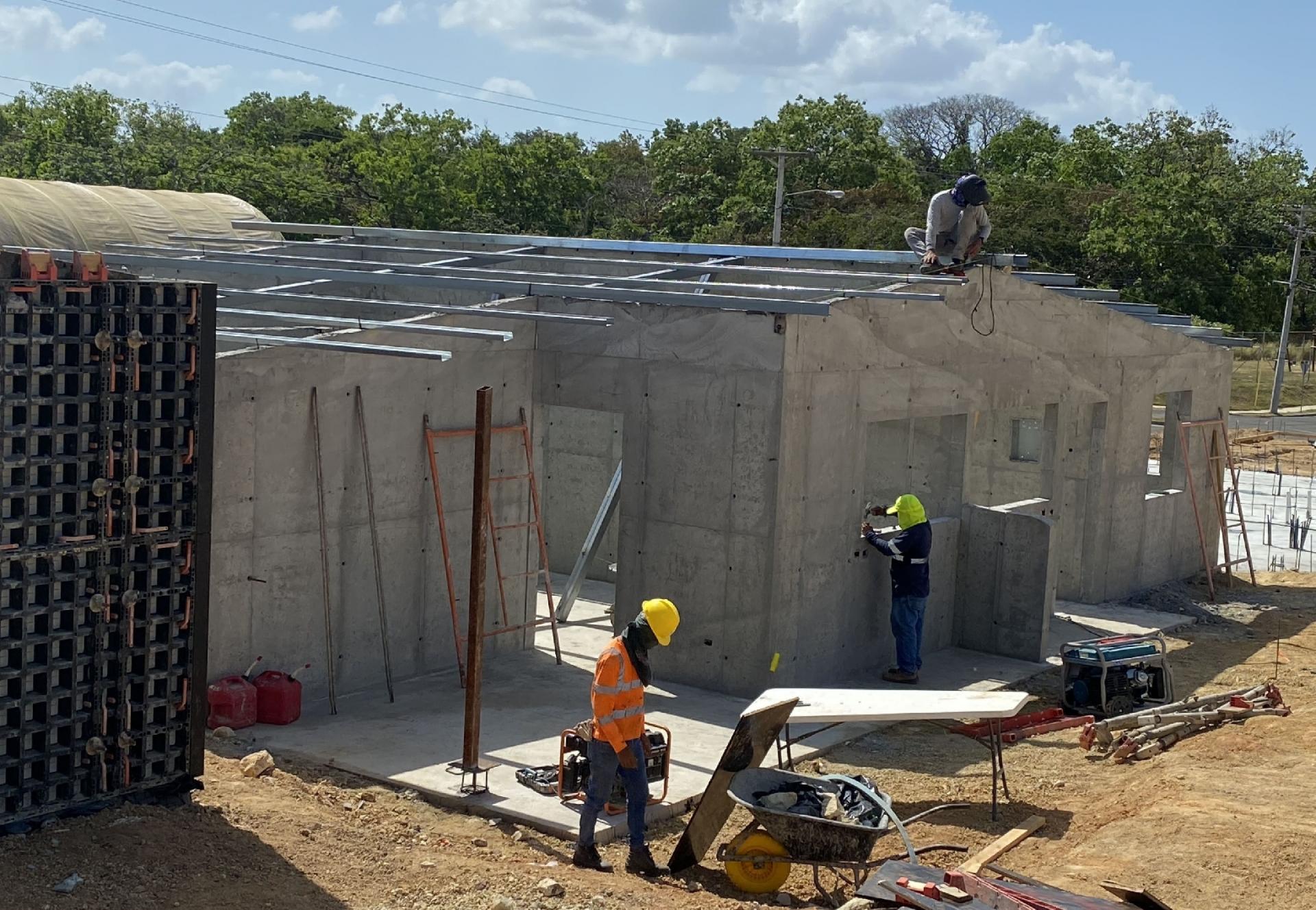 Husene i Panama opføres i beton, så beboerne er sikret minimal vedligeholdelse og lang levetid.