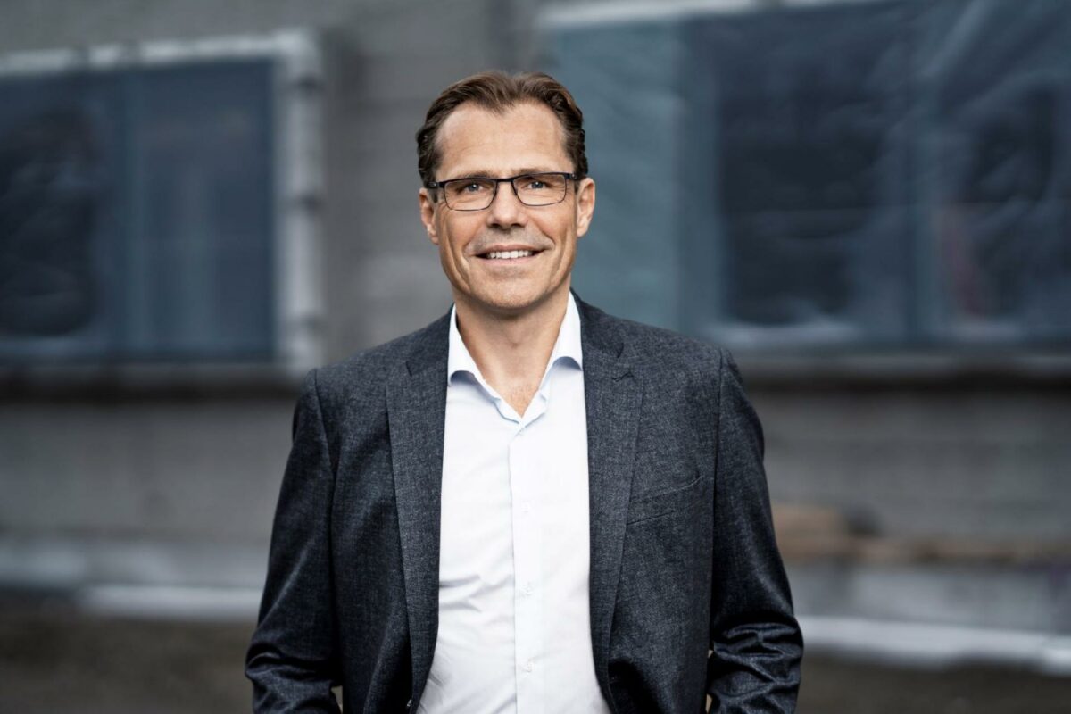 Martin Palmquist, der siden 2021 har været adm. direktør i BNS, er ny adm. direktør i Pihl & Søn efter, at de to selskaber er fusioneret. Før det har han knap 30 års erfaring fra henholdsvis NCC og MT Højgaard.