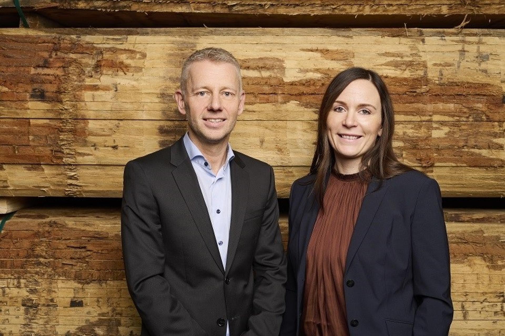 Et rekordår skal fejres med medarbejderne, vurderer adm. direktør Mads Stenstrop, der deler en del af 2022's rekordoverskud med medarbejderne. Ifølge kommerciel direktør Camilla Hyldgaard Thomsen er rekorden bl.a. kommet i hus pga. mange års erfaringer og respekt for samarbejdspartnere i ind- og udland.