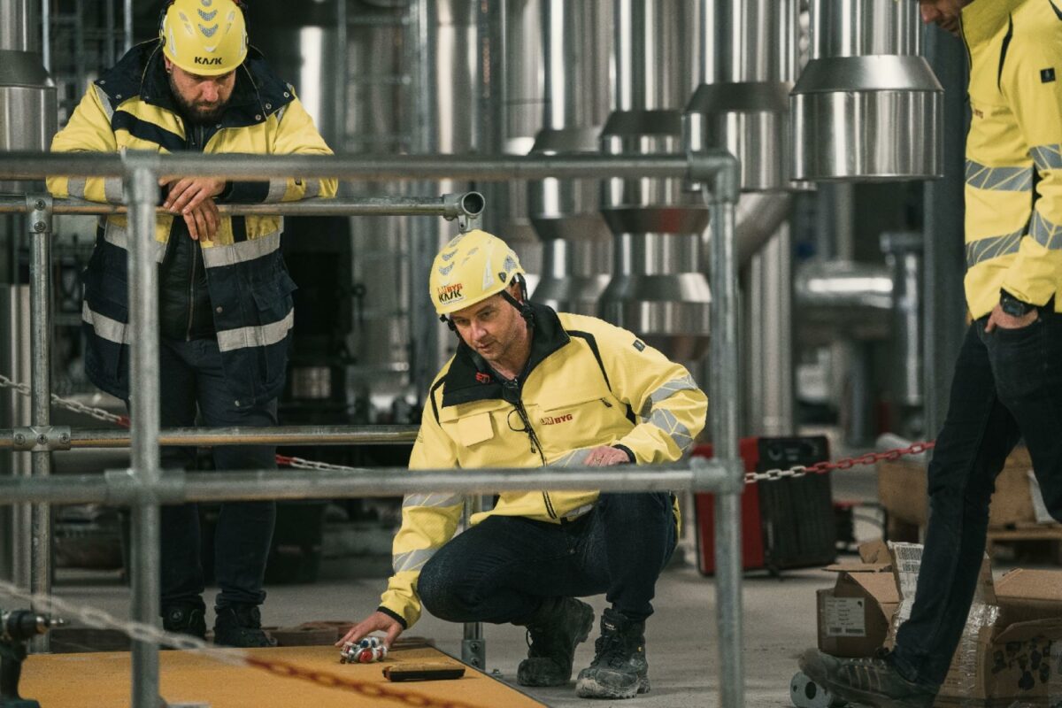 - Der har været et ønske og en vilje til at ville hinanden og forstå hinanden, så vi sammen kunne skabe et ordentligt samarbejde. Det har sikret god, ærlig og tydelig kommunikation på pladsen - også når vi stødte på forhindringer, lyder det fra Hofor.