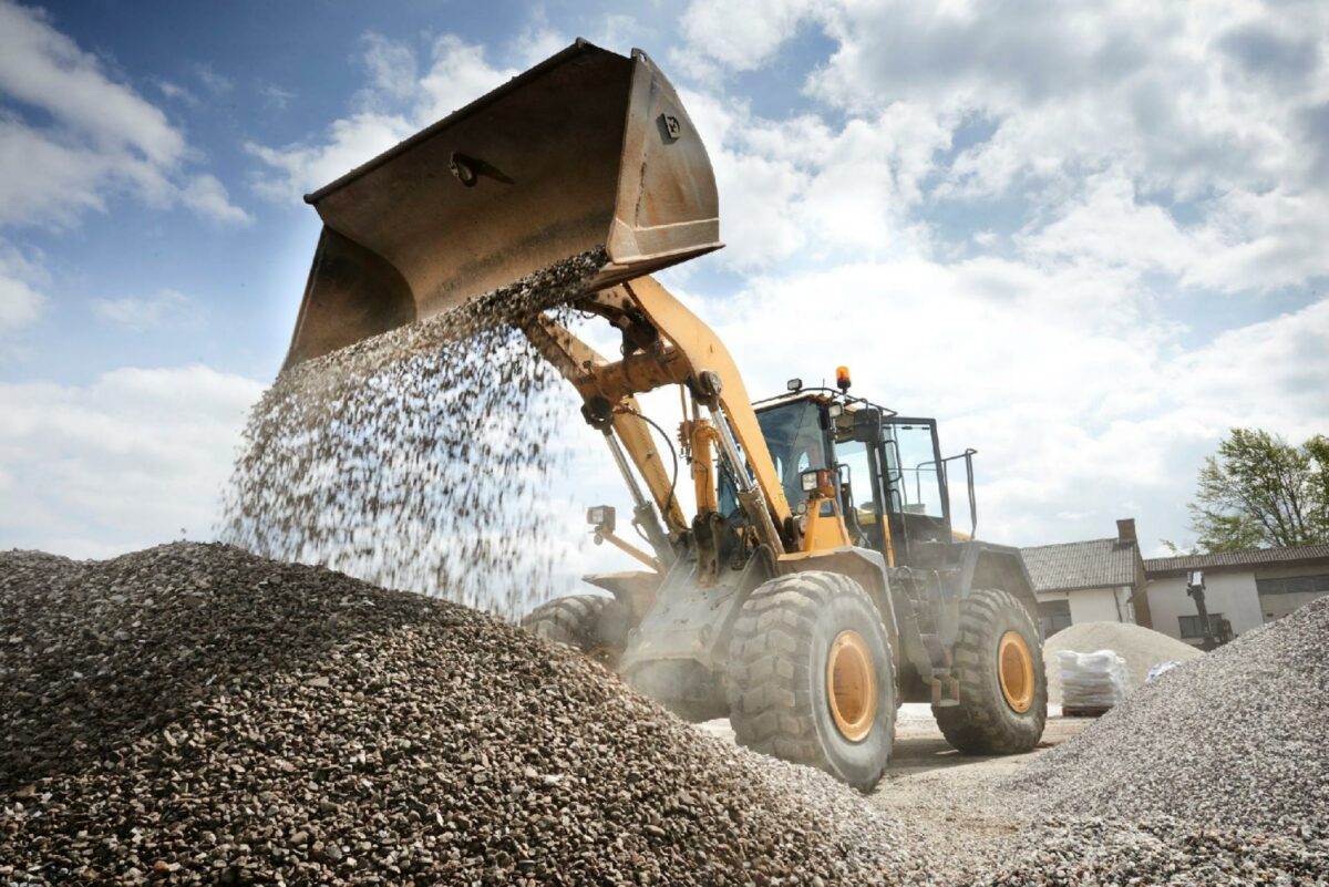 Som råstofmyndighed med ansvar for at udlægge arealer til råstofgrave ser Region Hovedstaden store potentialer i at genbruge og genanvende byggematerialer. Foto: Gettyimages.