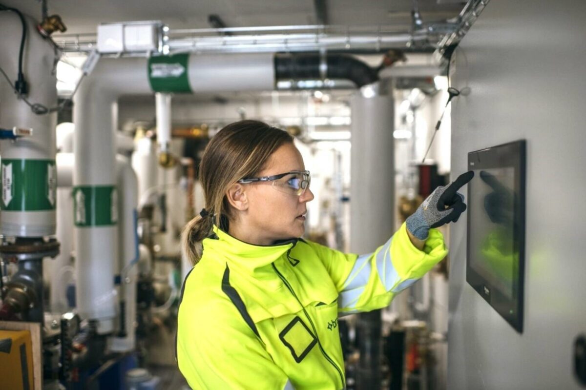 - Større kønsdiversitet i ledelse og bestyrelse vil være til fordel for både Bravida og for samfundet, lyder det fra HR-chef.