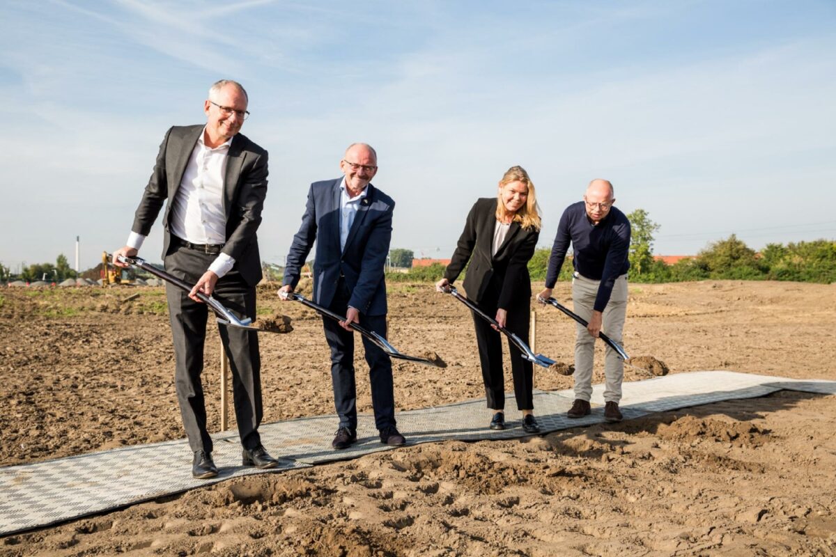 Fra venstre: Svend Larsen, fungerende chef for FE, Torben Möger Pedersen, adm. direktør i PensionDanmark, Rikke Lykke, CEO i DEAS Group, Carsten Lund, adm. direktør i MT Højgaard Danmark. Foto: Ursula Bach/PensionDanmark.