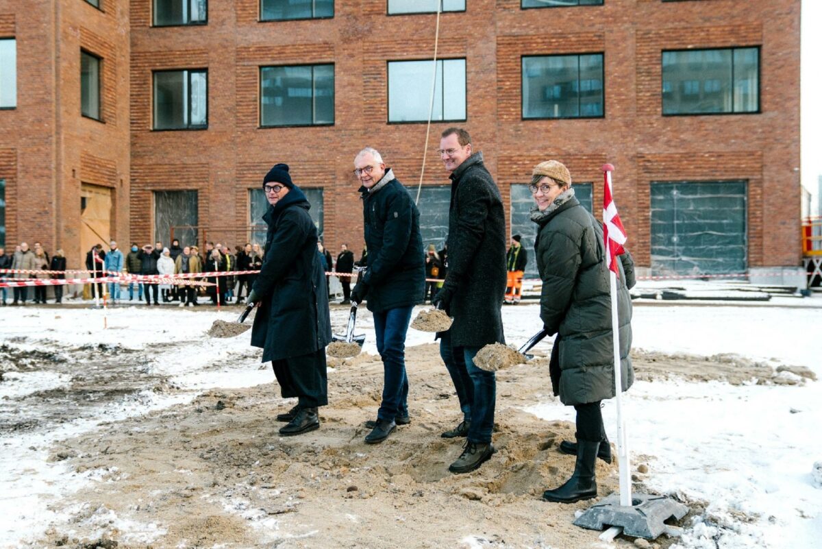 Fra venstre: Søren Taaning (Det Jyske Kunstakademi), Peter Thorsgaard (A. Enggaard), Christian Chapelle (Lifestyle and Design Cluster) og Gitte Villemoes Larsen (VIA University College). Foto: A. Enggaard.