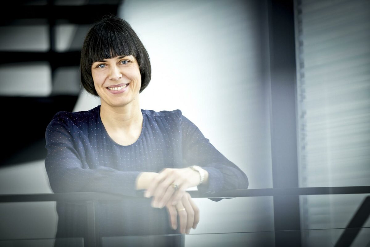 Lisbeth Lindorff Riis, cand.jur. og Head of HR Legal, Azets. Pressefoto.