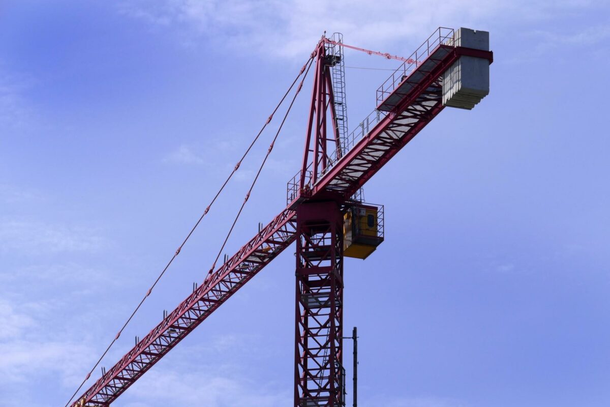 Arbejdsmarkedets parter i byggeriet er ikke enige om, hvorvidt en ekspertgruppes anbefalinger til et nyt Arbejdstilsyn er gode eller mindre gode. 3F ser tomgang, hvor Dansk Byggeri ser gode takter. Foto: Colourbox.