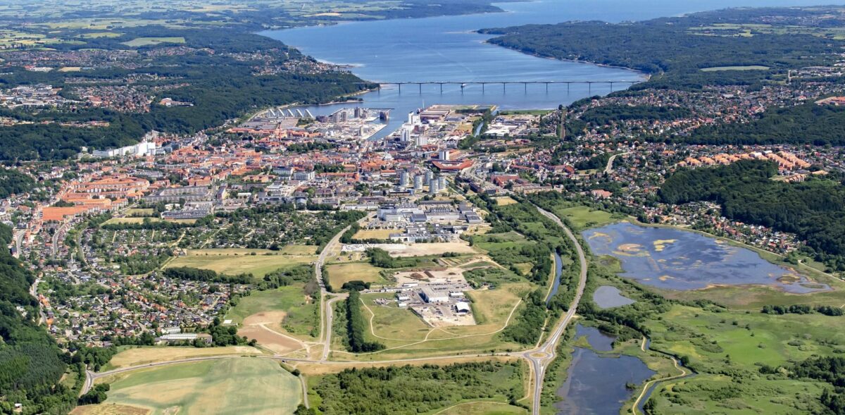 Ny Rosborg bliver placeret på kanten af Vejle midt i smuk natur. Foto: Vejle Kommune.