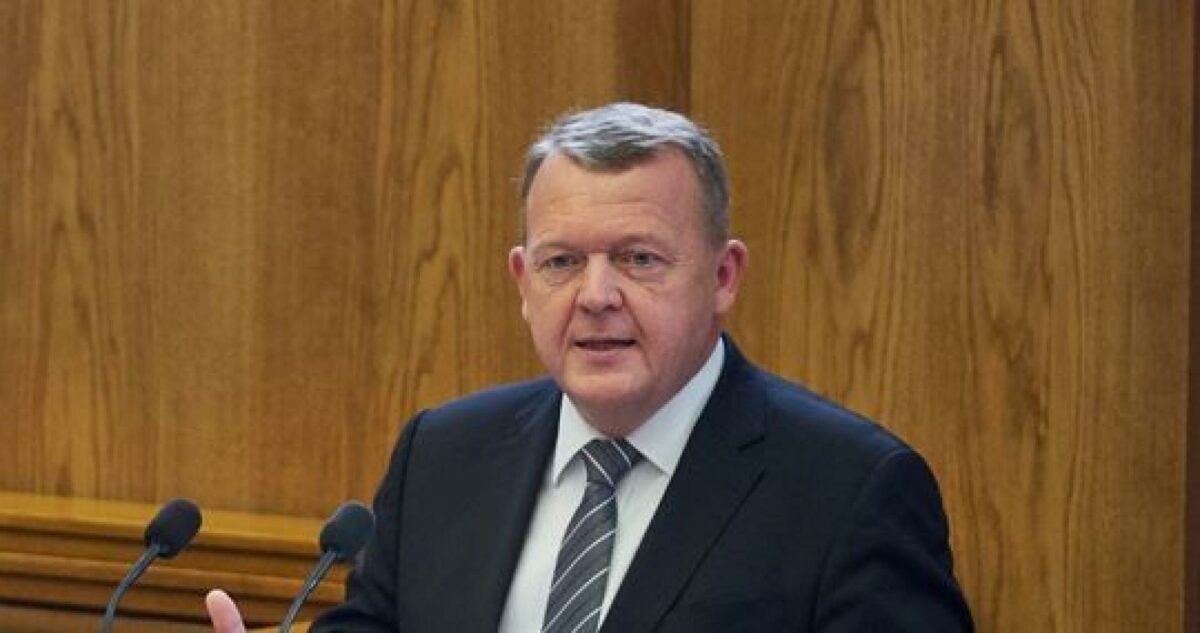 Lars Løkke Rasmussen havde ikke mange gaver til byggeriet i sin åbningstale, som i stedet fokuserede på tidligere løfter om erhvervskoletiltag og udenlandsk arbejdskraft. Foto: Folketinget.