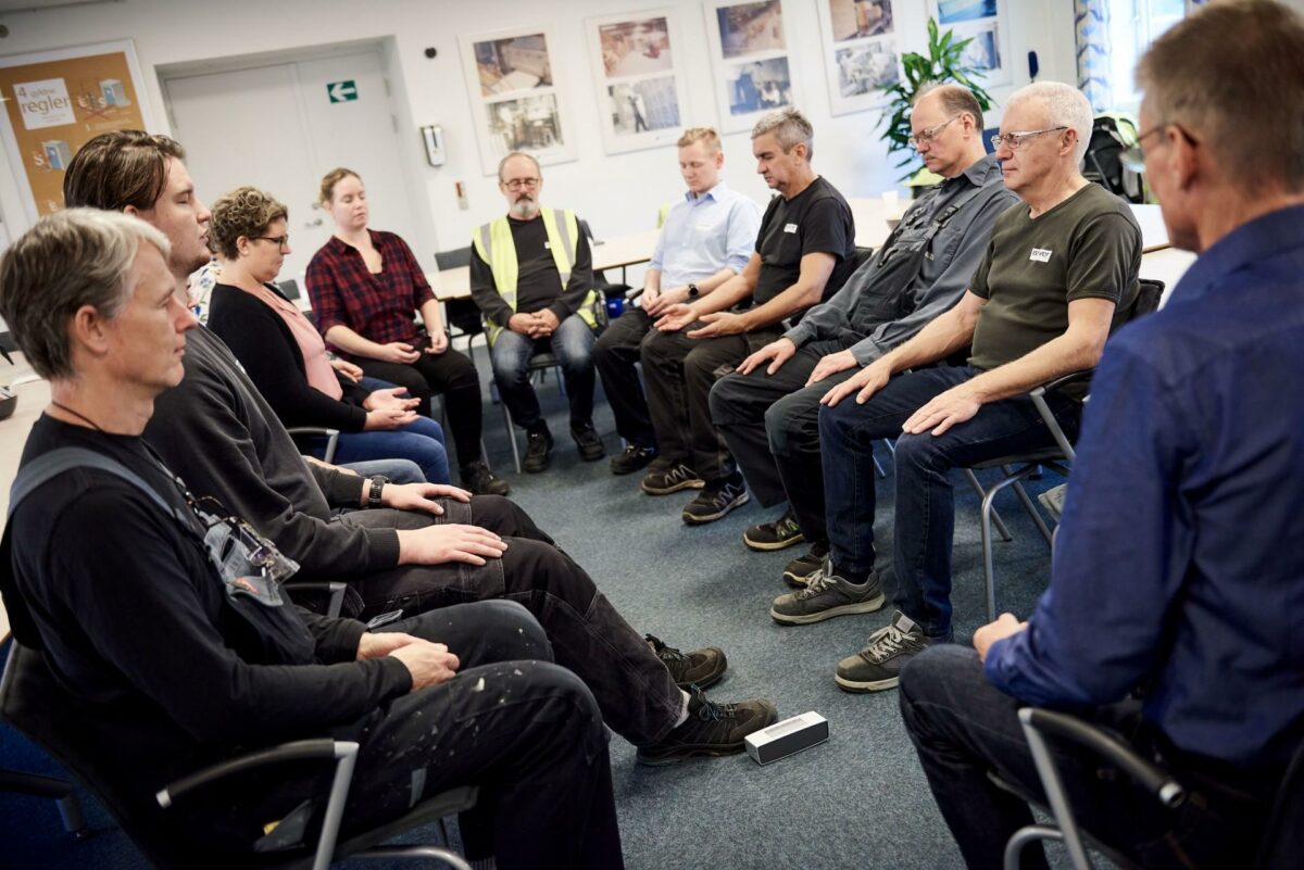 Tirsdag var der fokus på blandt andet mindfulness i Saint-Gobain koncernen. Pressefoto.