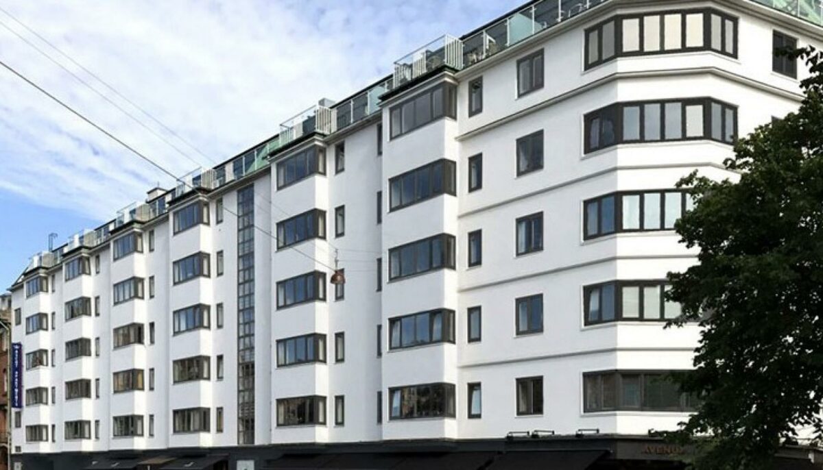 Over de næste 12 måneder skal Adserballe & Knudsen renovere og ombygge ejendommen Vægtergården på hjørnet af Axeltorv i København. Foto: Erik Arkitekter.