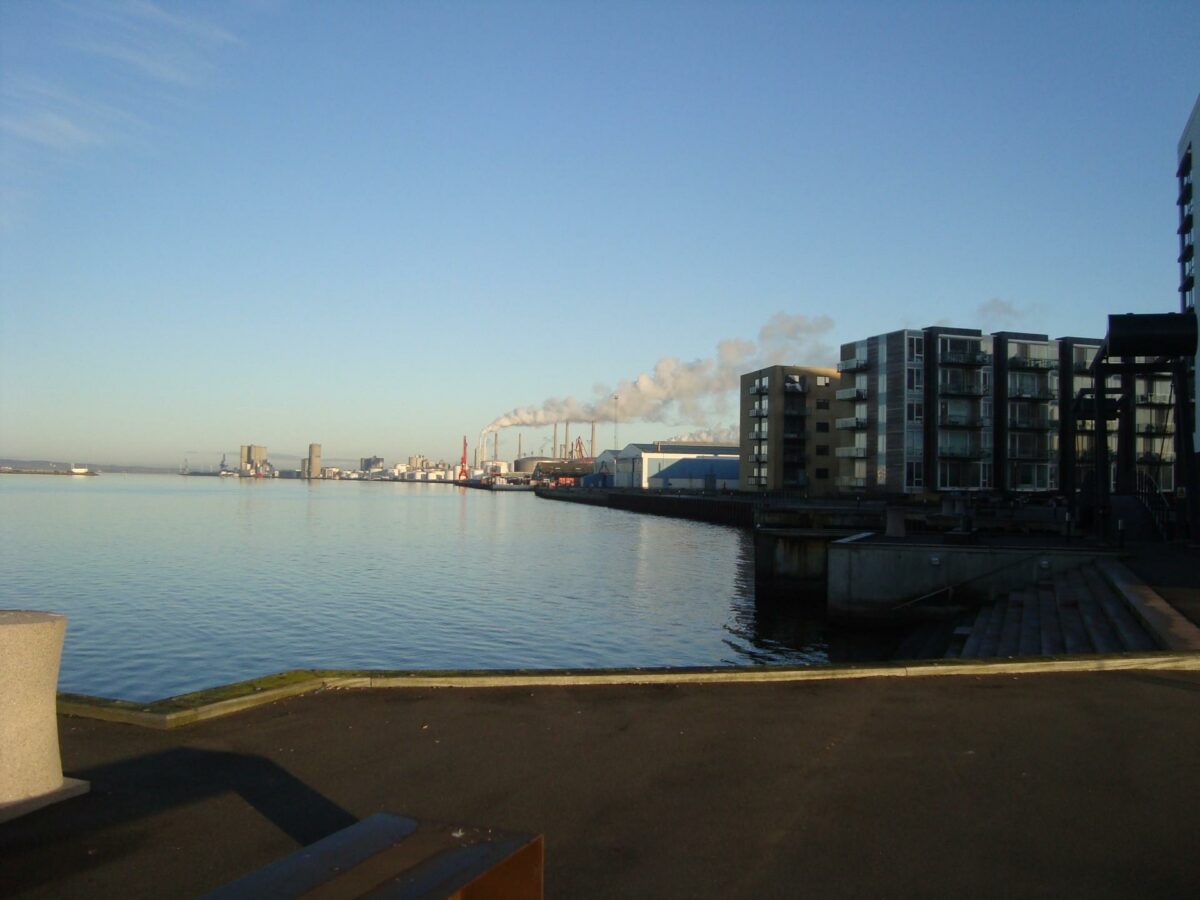 I Aalborg barsler A. Enggaard med et projekt, som samler boliger, erhverv og rekreative områder ved havnen i vestbyen. Foto: Colourbox.