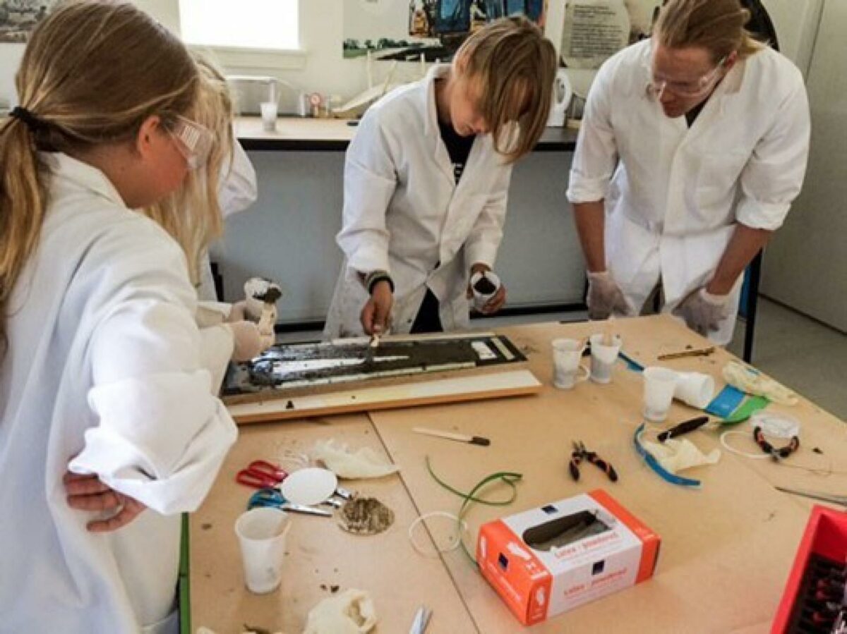 80 skoleklasser har i 2017 og 2018 besøgt projektets TestLab og gennemført undervisningsforløbet. Foto: Fjordforbindelsen Frederikssund.