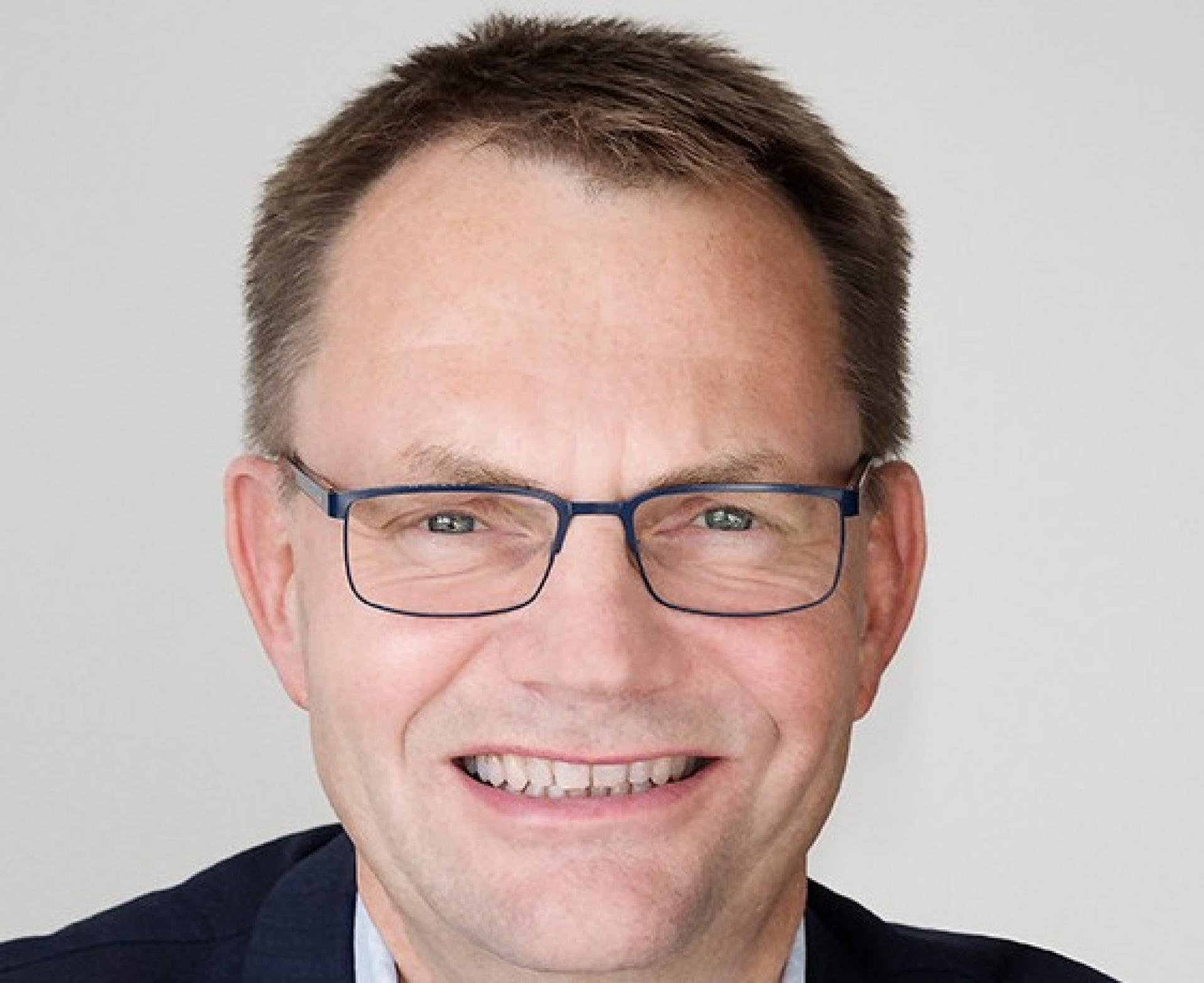 Hvis man ændrer ghettoerne i de store byer til blandede boligområder, vil man kunne nå to mål: fjerne ghettostemplet og skaffe boliger, som folk gerne vil bo i, siger adm. direktør Ulf Christensen fra Exometric.