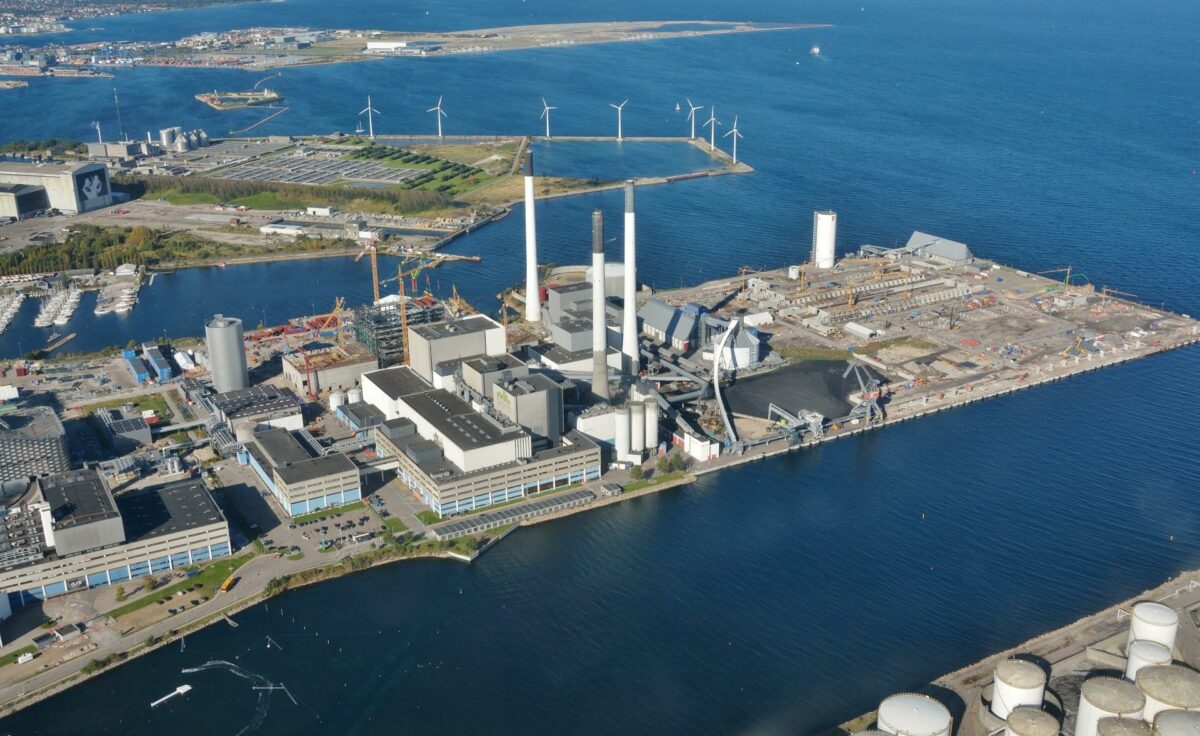 Under byggeriet af BIO4 på Amagerværket fandt man skattesvindlende udlændinge. Det vil bygherren Hofor nu gøre noget ved. Foto. Colourbox.