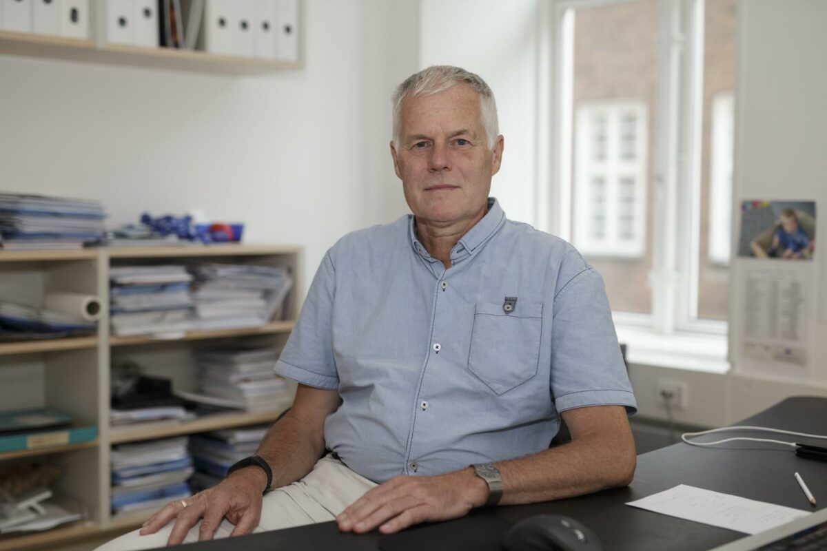 Regeringens plan om at lette byggeriet for visse regler vil forværre arbejdsmiljøet, mener formand Gert Johansen, KF. Foto: Nicolai Perjesi.