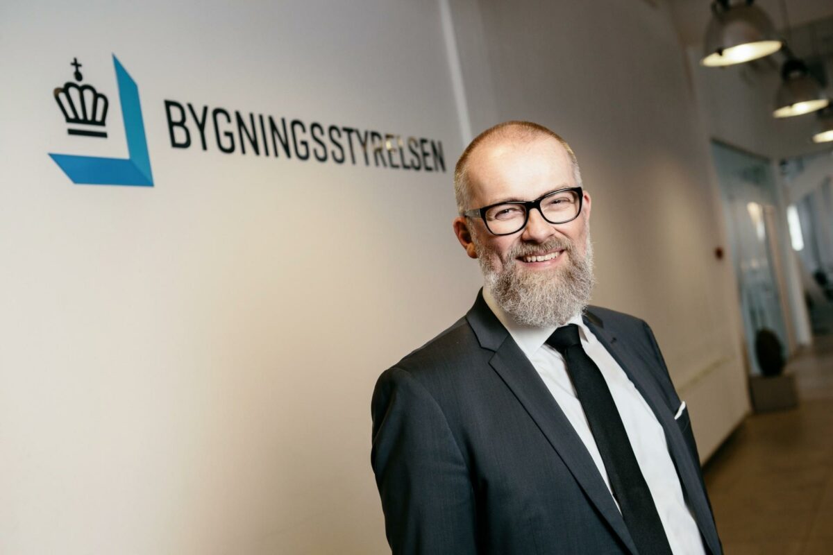 Rasmus Brandt Lassen, som er direktør i Bygningsstyrelsen åbnede torsdag op for en ny strategi, hvor man i styrelsen hælder mere over mod hoved- og totalentrepriser i fremtiden. Foto: Bygningsstyrelsen.
