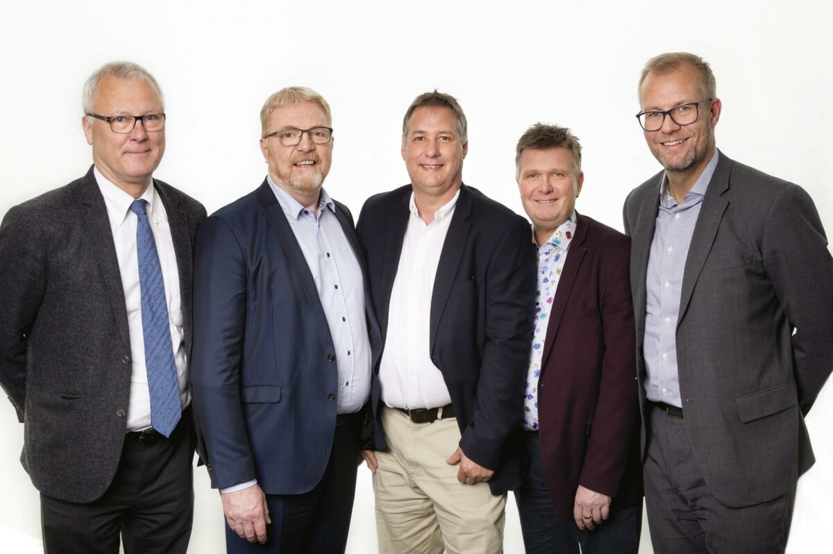 Den nye ledelse i Tekniq Arbejdsgiverne er (fra venstre): Adm. direktør Niels Jørgen Hansen, næstformand Fleming Frederiksen, formand Henrik Fugmann, næstformand Søren Schmidt og direktør Mads Graves.