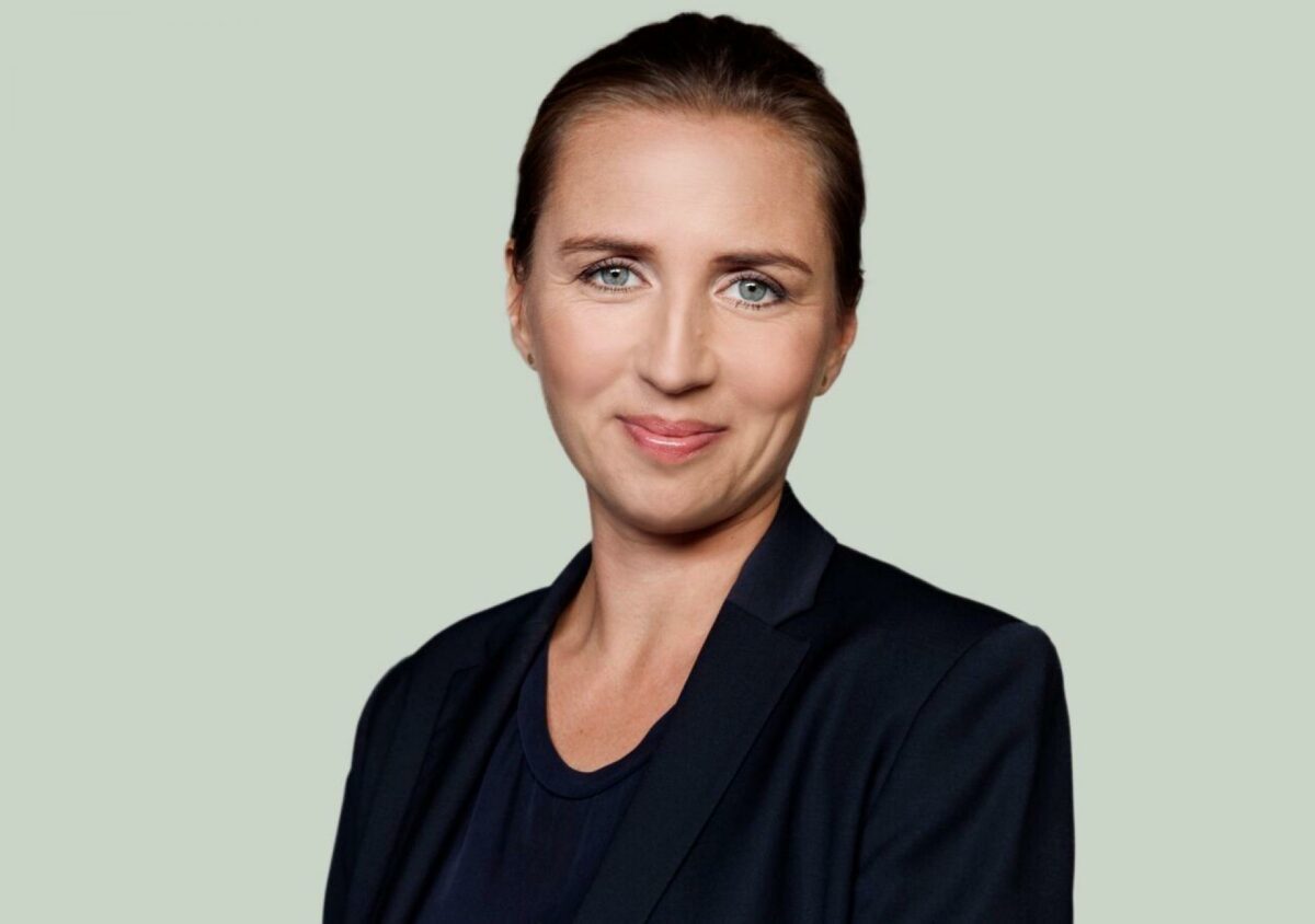 Mette Frederiksen (S) er ny statsminister, og det aftalepapir, som har udstukket retningen for en kommende regering, bringer gaver til arbejdsgivere såvel som arbejdstagere. Foto: Folketinget.