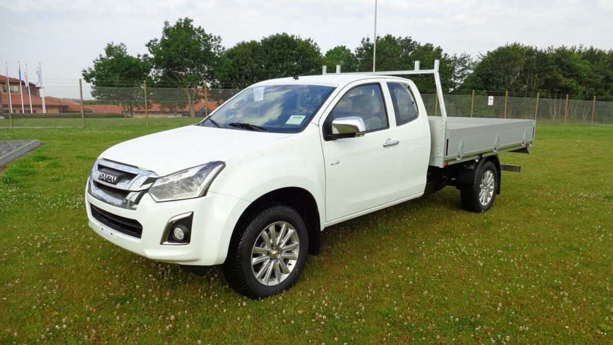 Isuzu D-Max med forlænget kabine kan nu fås med et lad, der er 3 meter langt. Pressefoto: Isuzu.