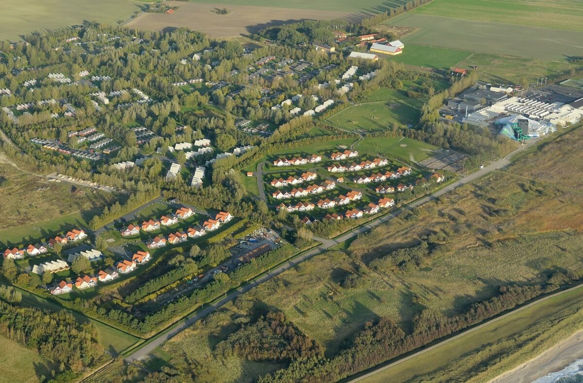 Fra 2023 får Nordals eget ferieresort - lidt i stil med Lalandia (billedet) med blandt andet feriehuse og vandland. Foto: Colourbox.