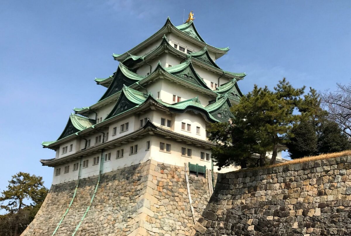 Den nuværende Nagoya-borg er afgjort pænest på afstand. Foto: Asger Røjle Christensen .