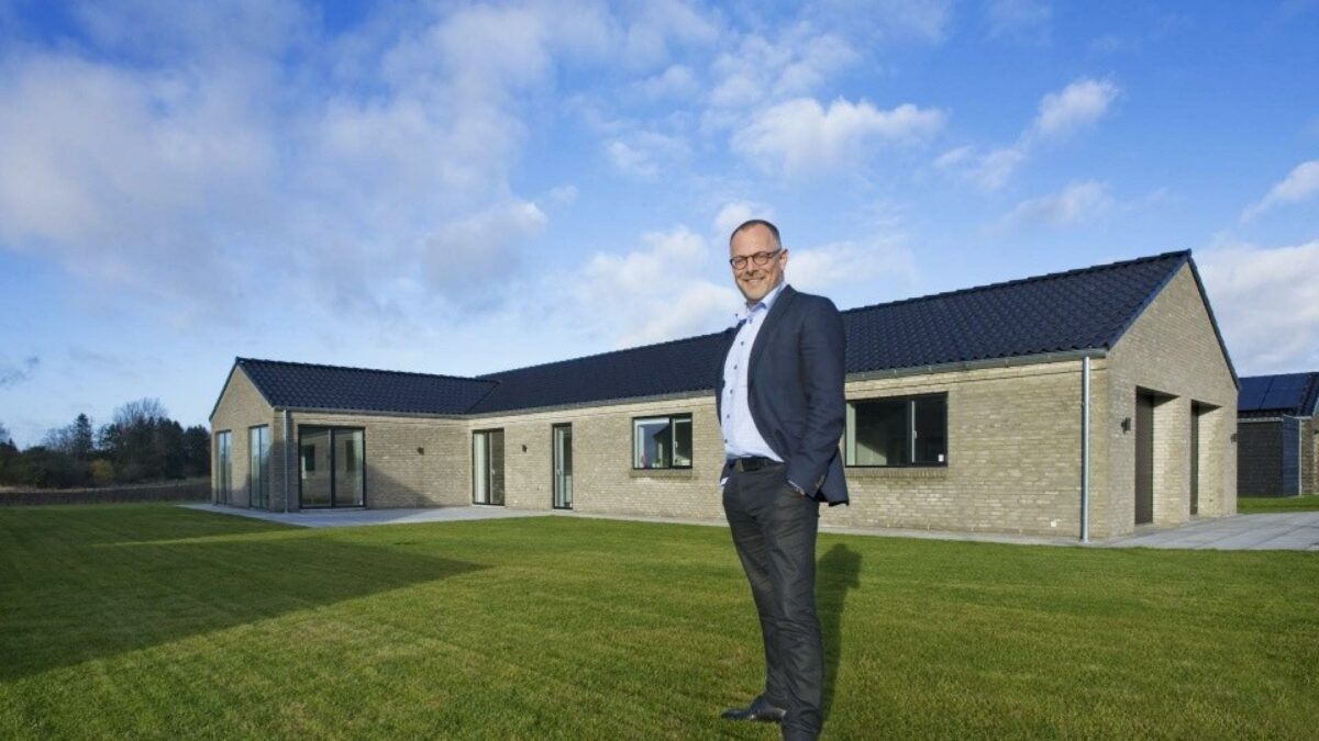 Der er grund til store smil hos Eurodan-huse. Administrerende direktør Thomas Dahl og firmaets øvrige ledelse fremlagde i sidste uge en stærkt opmuntrende årsrapport.