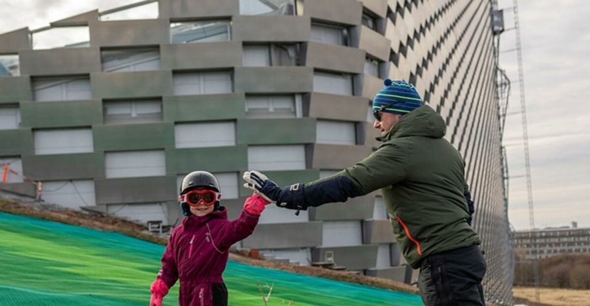 Det bliver snart muligt at stå på ski udenfor - sandsynligvis længe før den første sne falder. Foto: Amage Bakke.