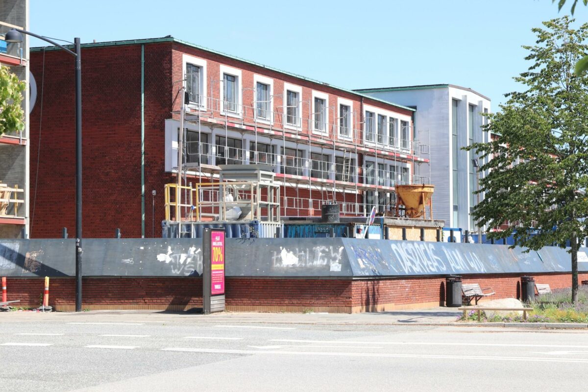 Det gamle hovedbibliotek ombygges til nyt hostel med 452 senge, der åbner til foråret. Foto: Torben Jastram.