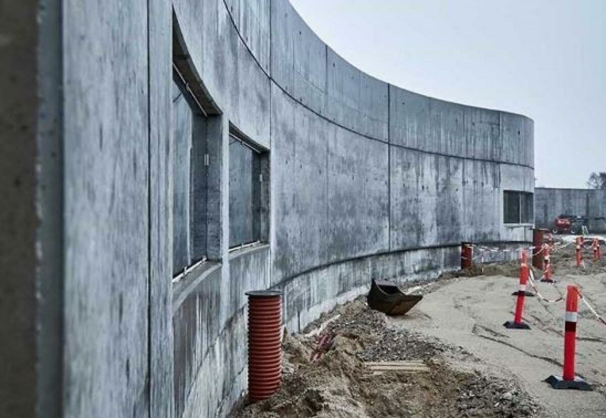 Unicon har leveret betonen til Sydhavn Genbrugscenter. Men det kan snart være slut med at producere byggematerialet i Hillerød. Foto: Unicon.
