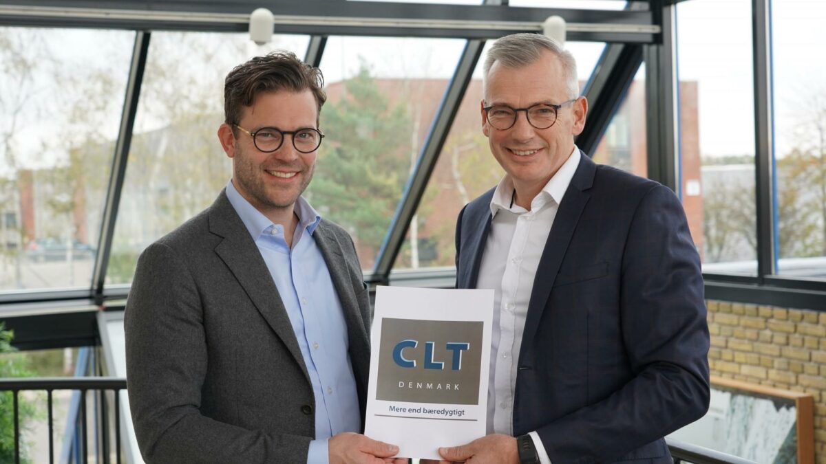 De to herrer som står bag CLT Denmark, Mads Raaschou (tv) og Per Thomas Dahl, har valgt sloganet "mere end bæredygtigt" for deres virksomhed. Foto: Mortensen Media.
