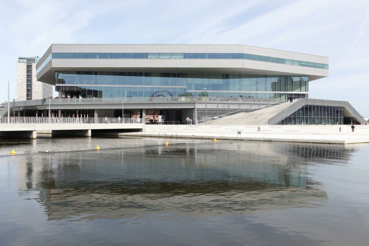 Schmidt Hammer Lassen Architecs har blandt andet tegnet Dokk1 i Aarhus. Fraflytningen betyder ikke, at man opgiver Jylland som marked, lyder det. Foto: Colourbox.