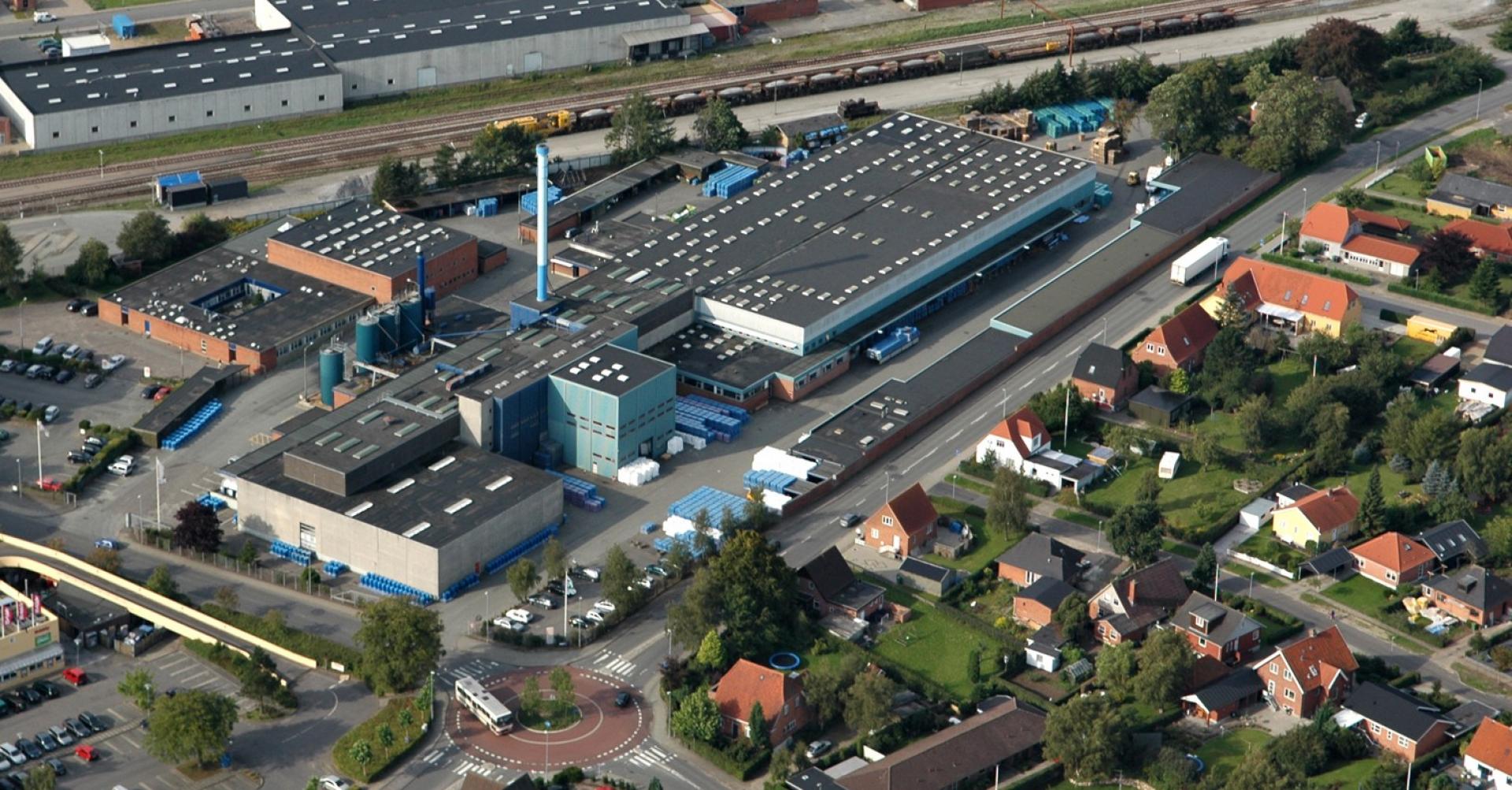 Phønix Tag Materialer har to fabrikker i Danmark. Begge i Vejen. Her er det lokationen på Vester Alle. 
