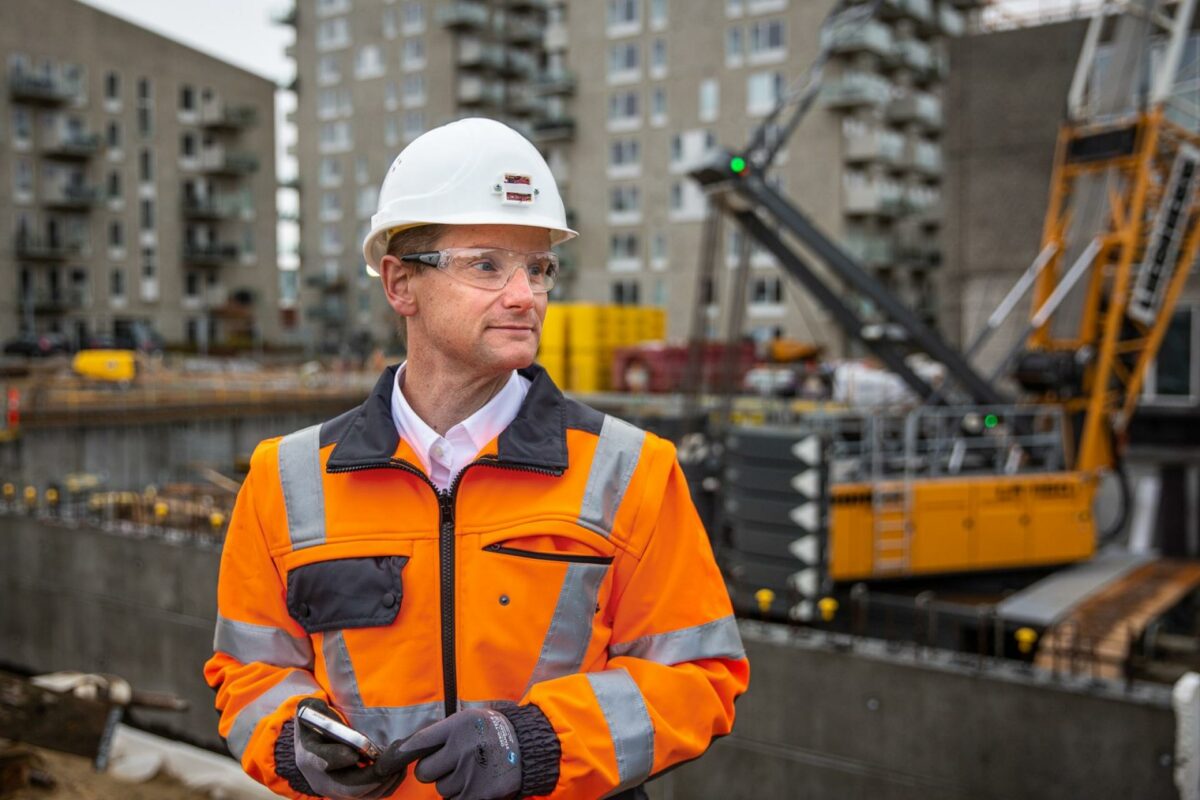 Jochen Teizer har gennem hele sin professionelle karriere har arbejdet for større sikkerhed og øget produktivitet på byggepladser. Pressefoto.