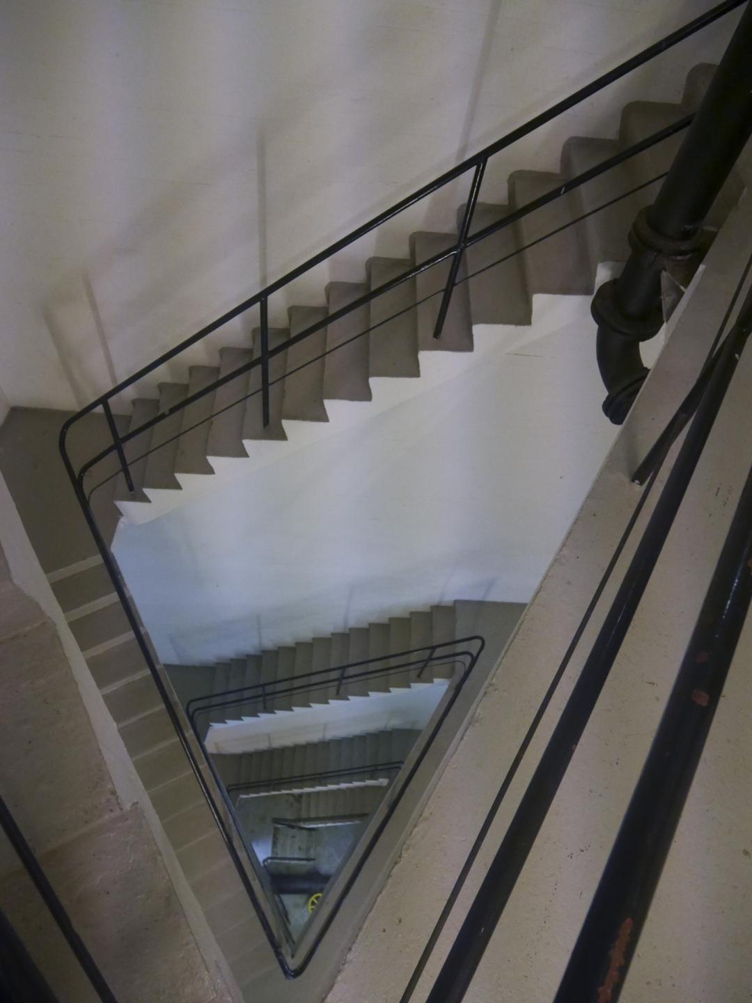 Den gamle trappe danner udgangspunktet for den nye, der bygges ovenpå for at bevare det oprindelige udtryk. Foto: Arkikon.
