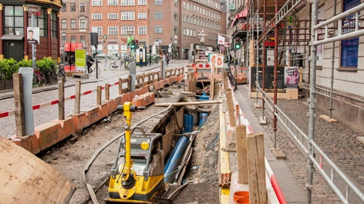 Der skal skabes bedre overblik over de mange ledninger, som ligger i den danske jord. Til årsskiftet kommer en ny lov, og LER 2.0 lanceres. Hos Hofor har man taget hul på omstillingen. Foto: Colourbox.