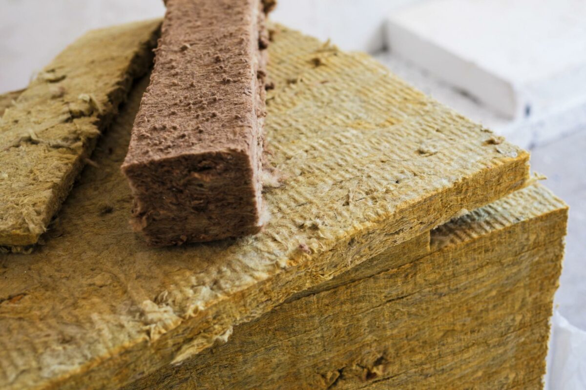 Der er stadig efterspørgsel på den danske stenuld, og det kan mærkes hos Rockwool, som netop har præsenteret regnskabet for 2019. Foto: Colourbox.