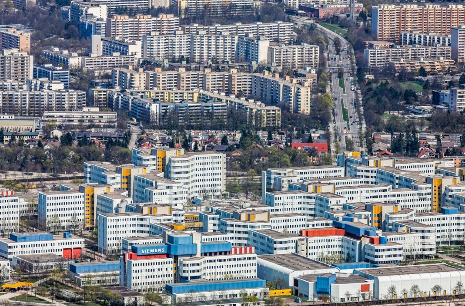 Det gælder 1100 hektar i en gigantisk forstad til Tysklands dyreste by. Pressefoto.