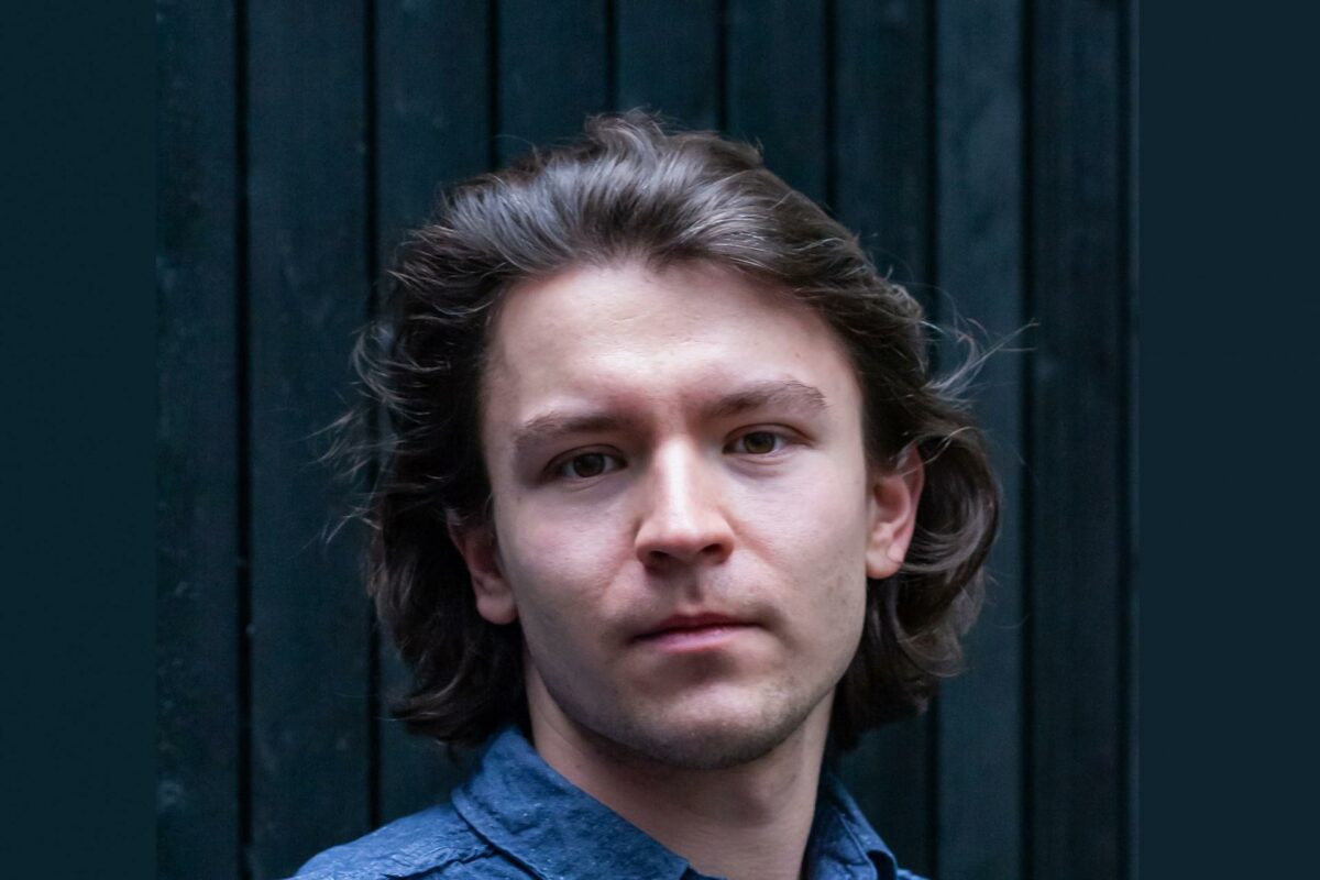 Adam Pekala arbejder hos BuroHappold. Pressefoto.