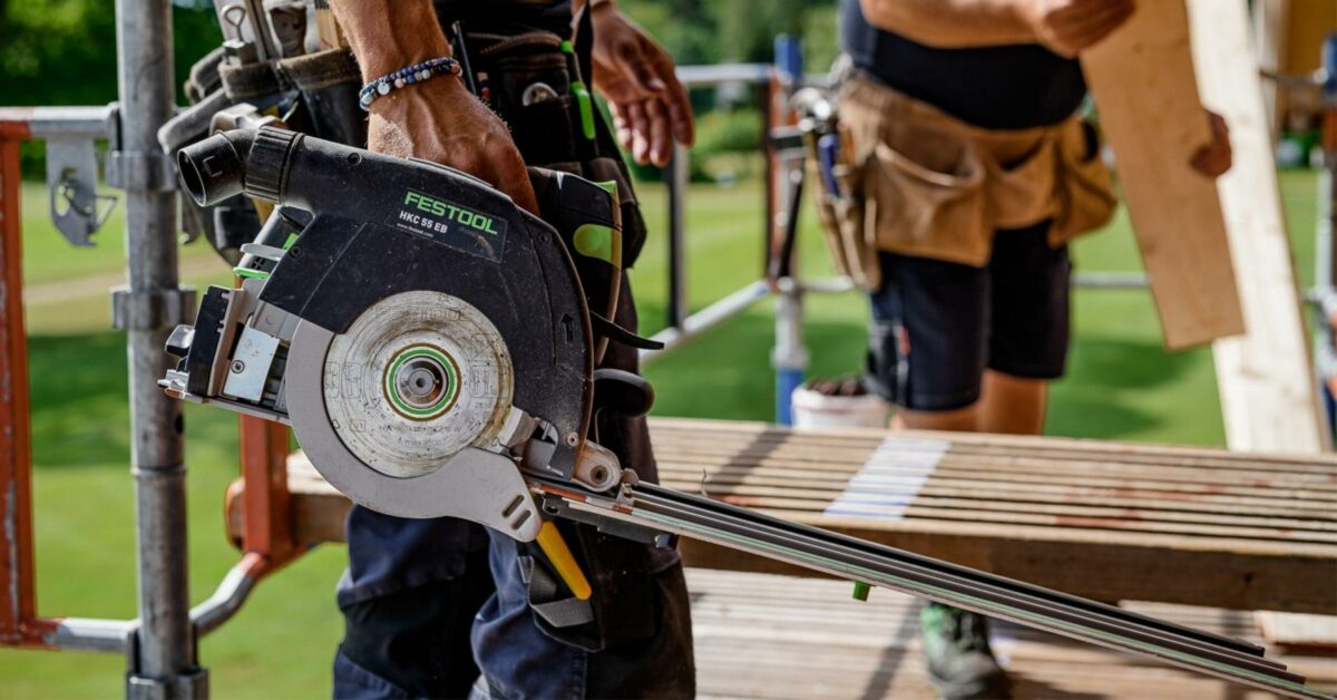 Festool har også en live-scene med demonstrationer og forklaringer på standen.