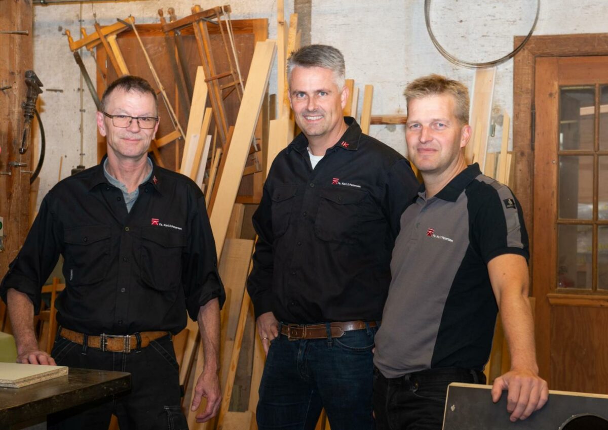 Trekløveret bag ledelsen af Karl D. Petersen ApS og Møllebygger Petersen ApS er fra venstre Hans Christensen, Morten Anker Petersen og Kenneth Steger Søholm. Foto Kasper Roed.