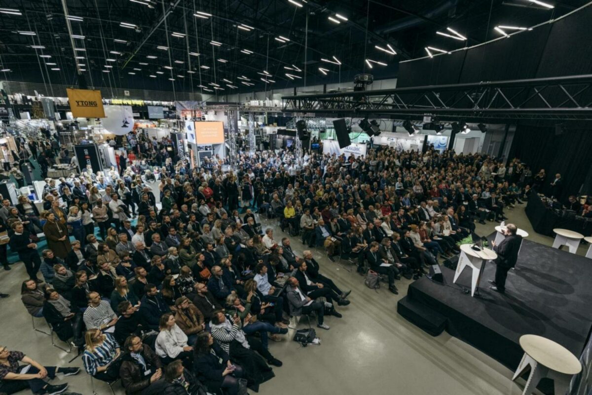 Sådan kender man Building Green - Forum pakket med mennesker - men ikke længere. Corona-krisen har sendt arrangørerne tilbage til tegnebrættet. Pressefoto.