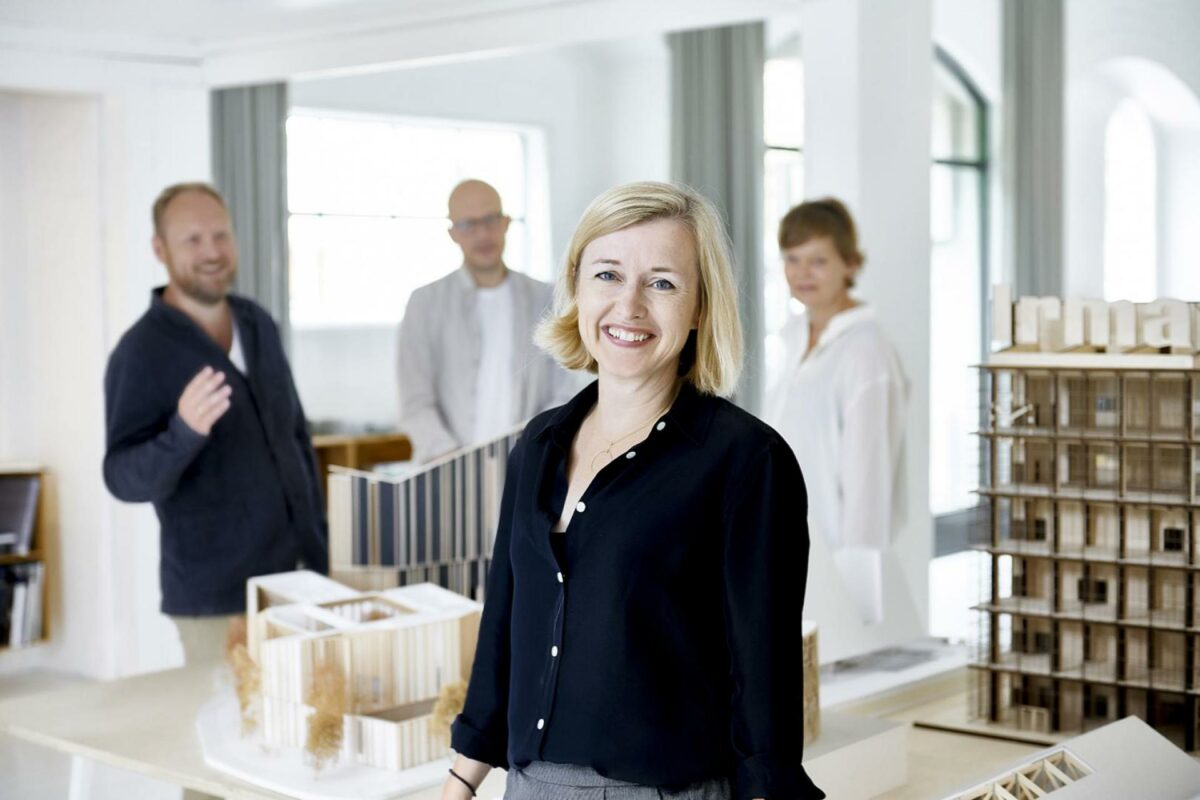 Arkitekt og tegnestuechef Dorthe Toft Boesen MAA skal tegne fremtiden hos Cornelius Vöge. Pressefoto.