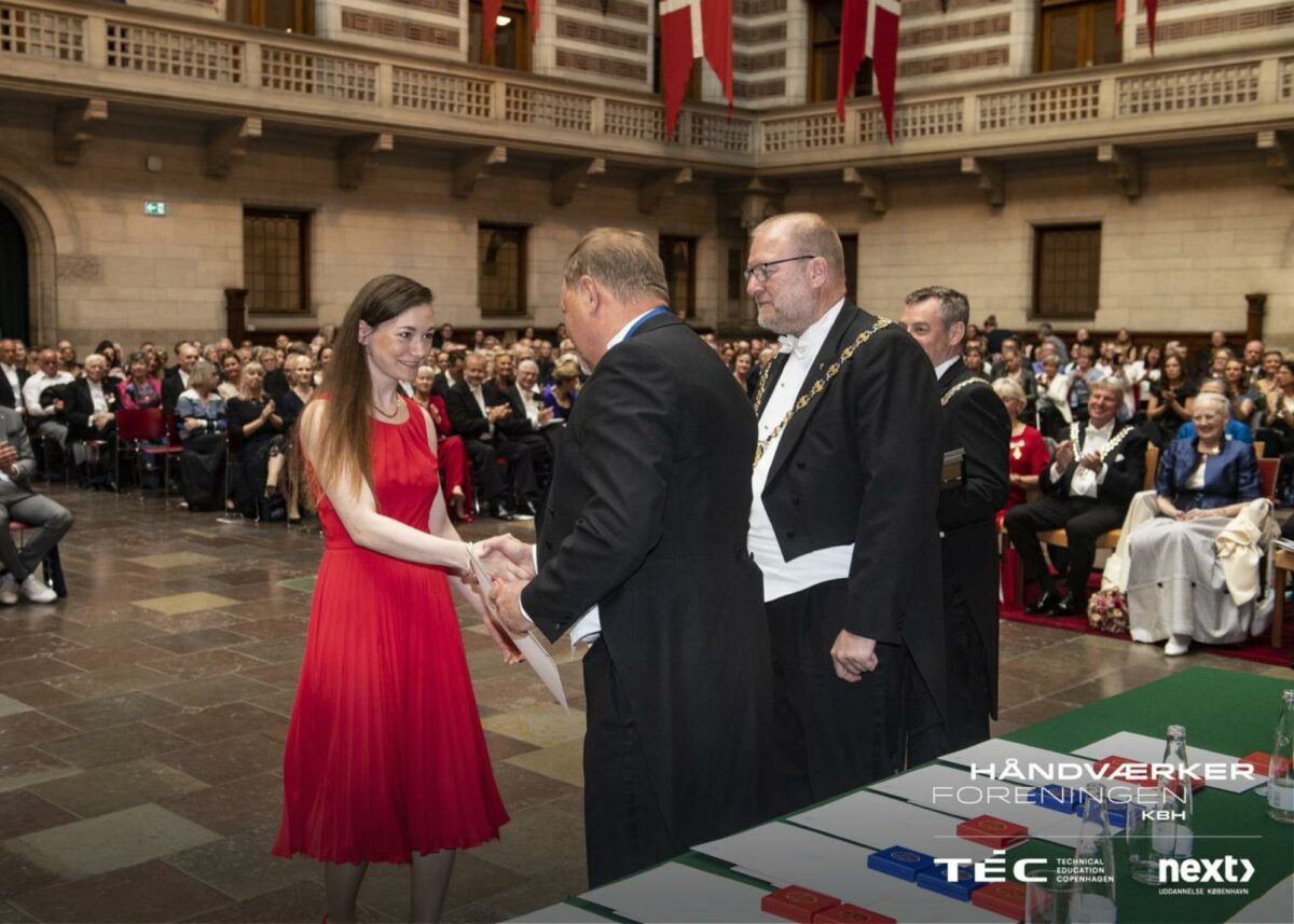 Sidste års uddeling tillod festivitas i galla-format. Det lader sig desværre ikke gentage i år. Foto: Håndværkerforeningen København / Henrik Nielsen.