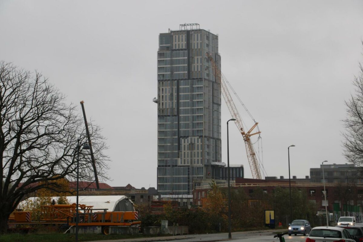 Københavns Kommune har brugt en lille halv million på rådgivere, som skal holde øje med byggeriet af Njals Tårn. Foto: Jakob Tilma.