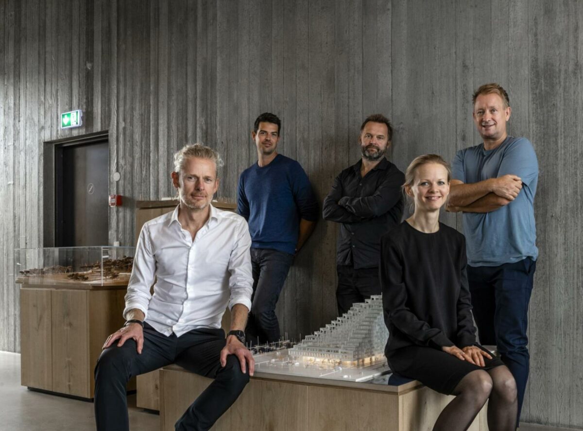 Partnergruppen i Aart Architects ser frem til de kommende år. Pressefoto.